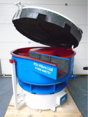 Vibratory bowl finishing machine