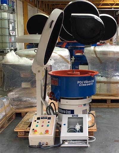 Vibratory bowl finishing machine