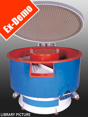Vibratory bowl finishing machine